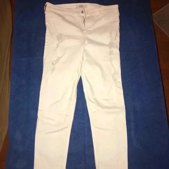 🌟White Skinny Jeans🌟 - Picture 1 of 4